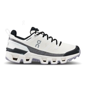 Női On Running Cloudwander Vízálló Túracipő Fehér | On_HU8440